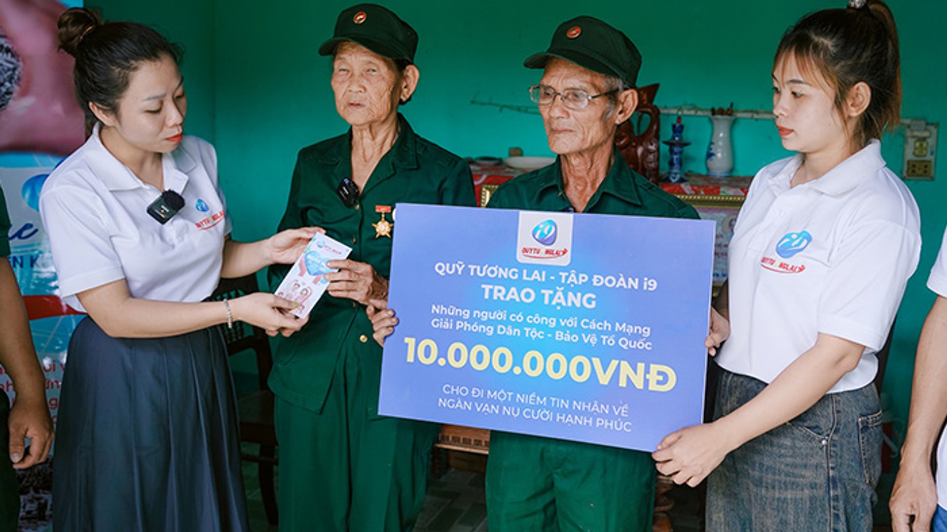 Hình ảnh hỗ trợ khách hàng và các câu hỏi thường gặp về ABC88